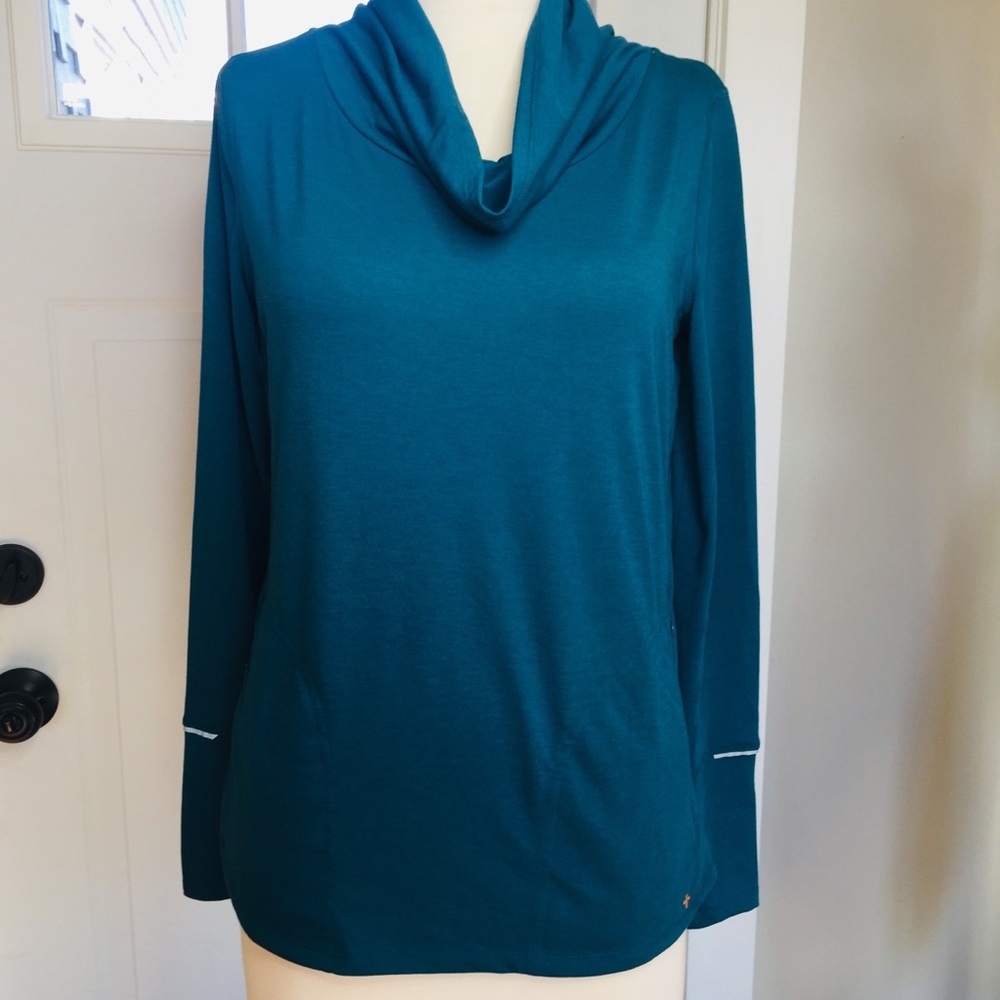 Basin + Range long sleeve teal large